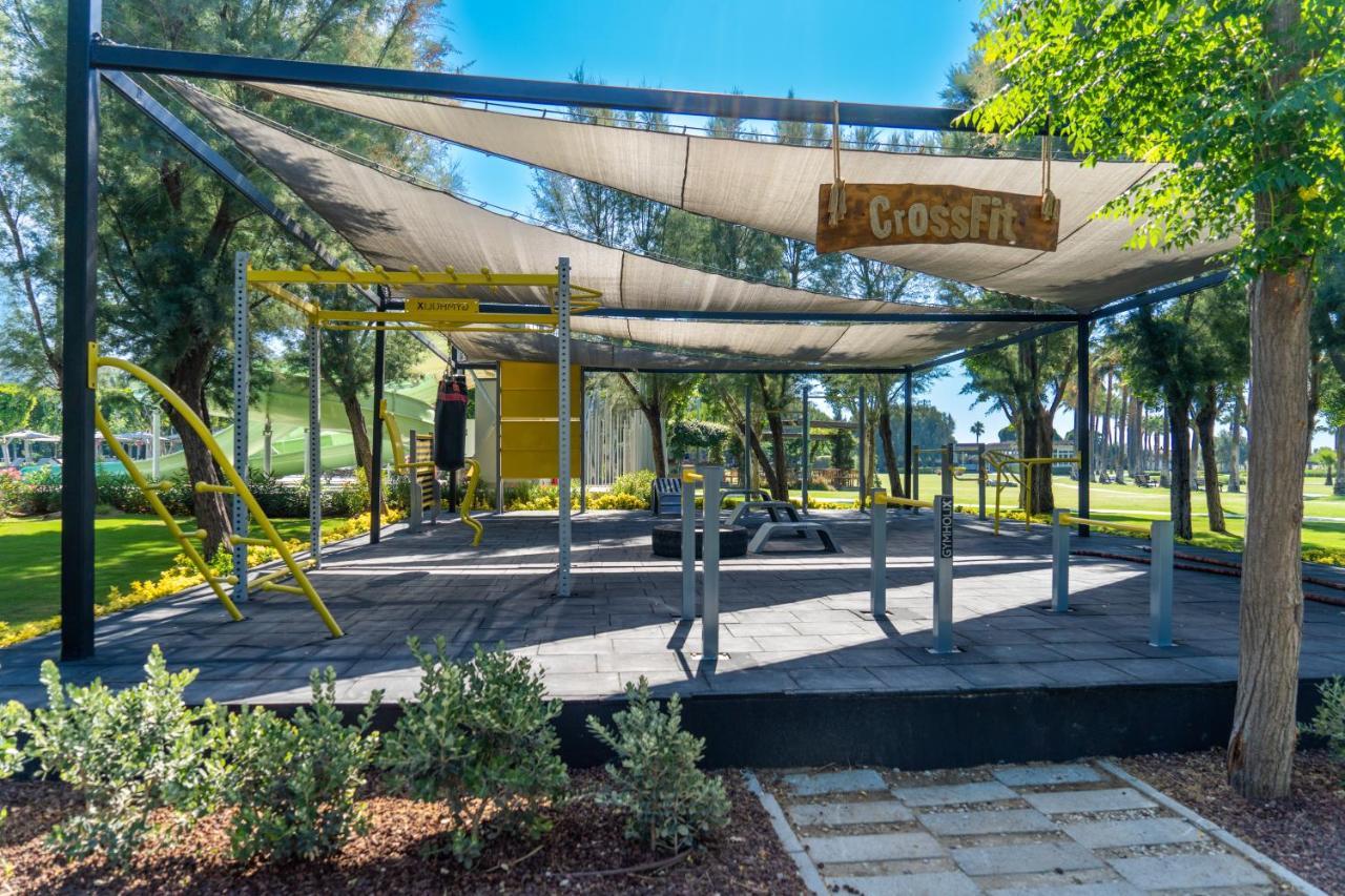 Lara Barut Collection Hotel Antália Exterior foto The outdoor gym at the park