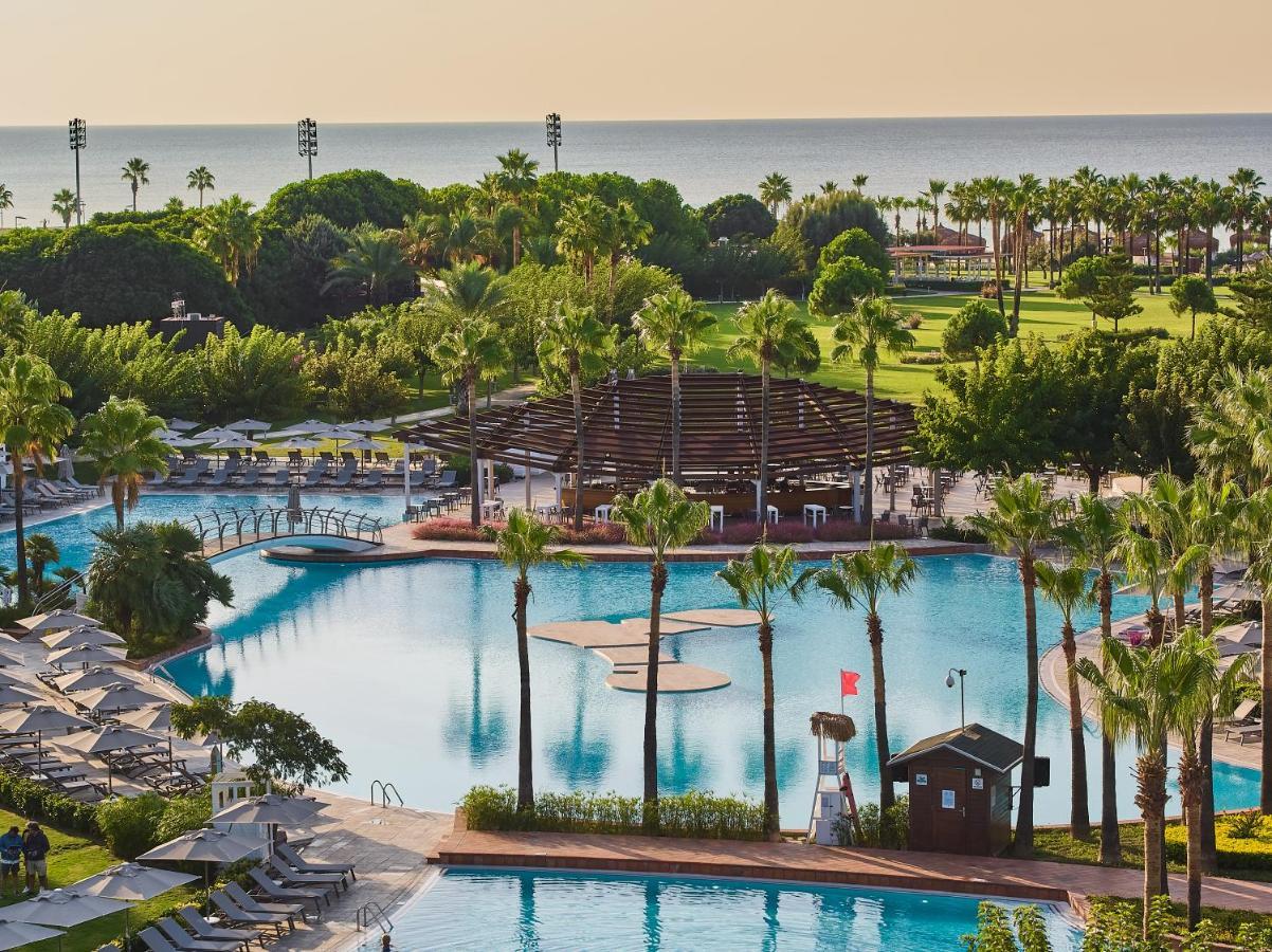 Lara Barut Collection Hotel Antália Exterior foto Golf and pool at the resort
