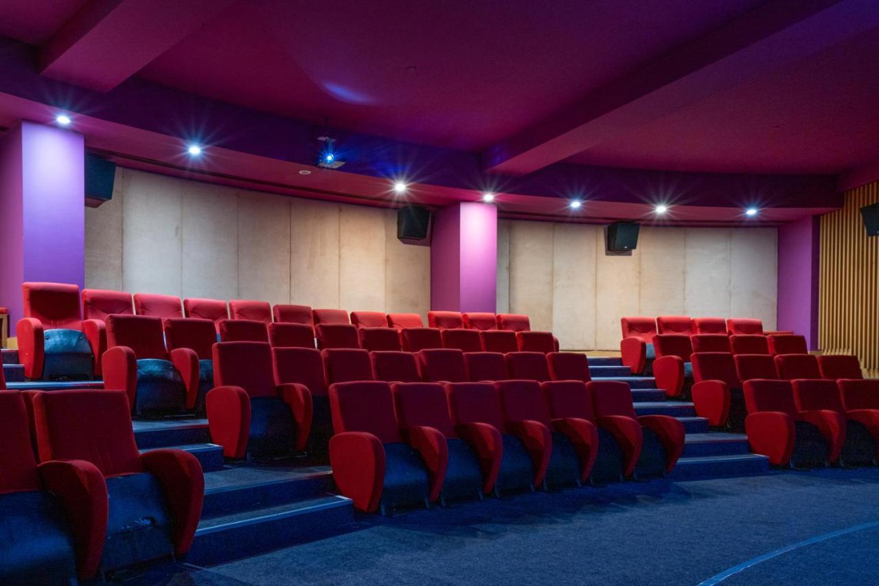 Lara Barut Collection Hotel Antália Exterior foto The cinema at the National Centre for Early Music