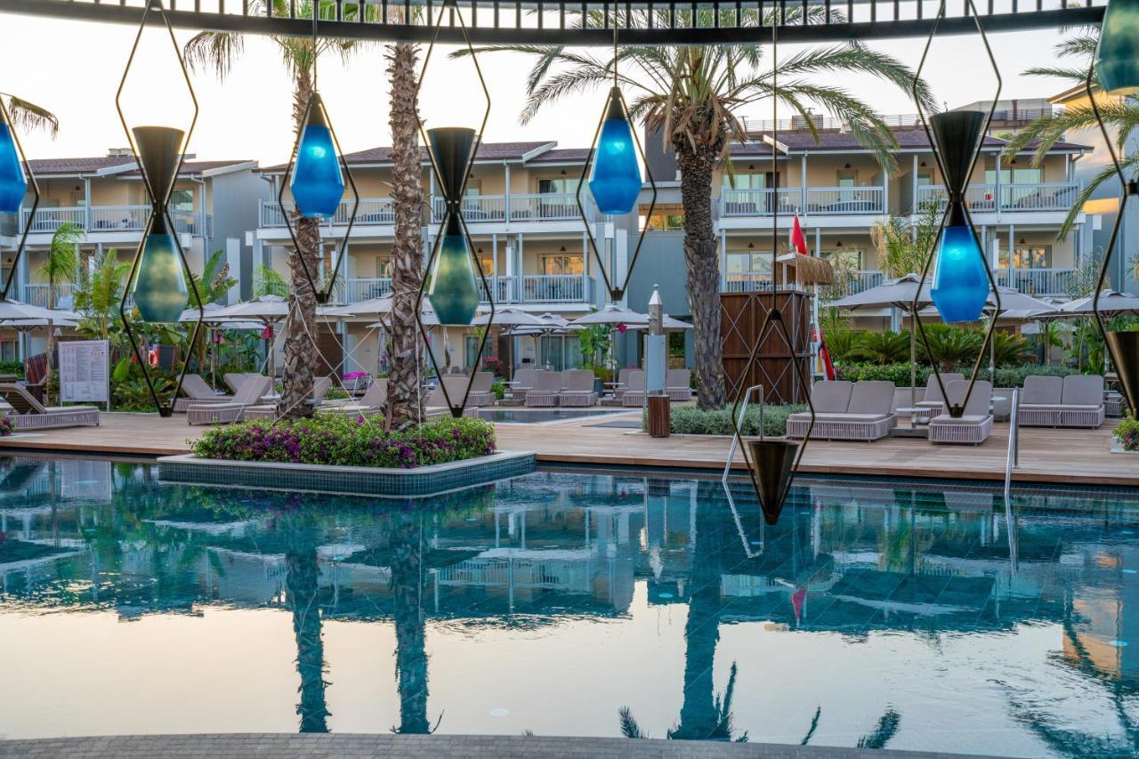 Lara Barut Collection Hotel Antália Exterior foto Pool at the hotel
